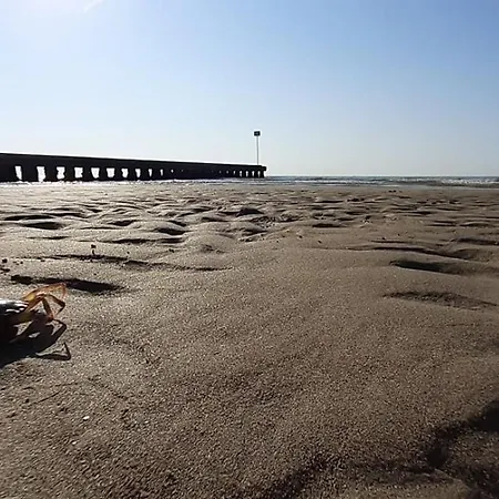 Blu -over The Rainbow - Lido Di Jesolo- Check In Check Out On Saturday דירה *